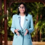 Gobierno venezolano entrega 335 viviendas a familias afectadas por los sismos
